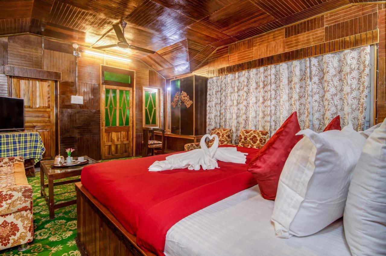 Montis Soyang Premium Heritage Hotel Gangtok Exterior foto